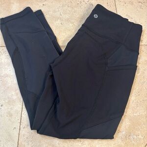 Lululemon cropped high rise leggings with pockets